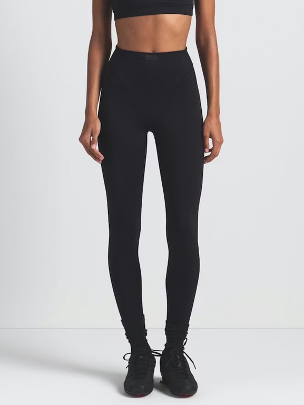 NWT Skims Nike V-LINE 26" LEGGING new black yoga athletic dri-fit